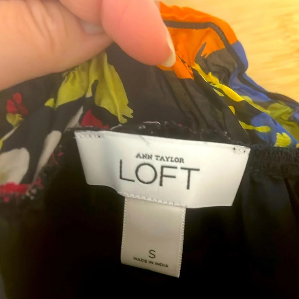 Loft Black Floral Tank Blouse Size Small - Picture 5 of 10
